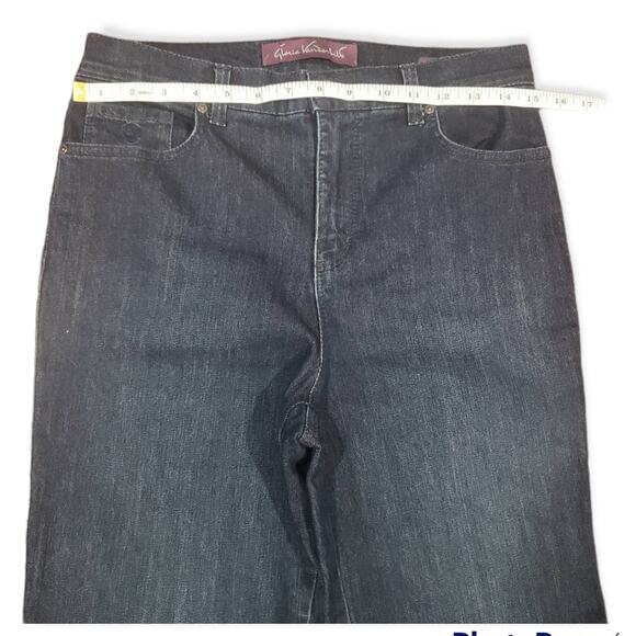 Gloria Vanderbilt Amanda Dark Washed Denim Blue Jeans Boot Cut - Size 8P - Picture 4 of 5